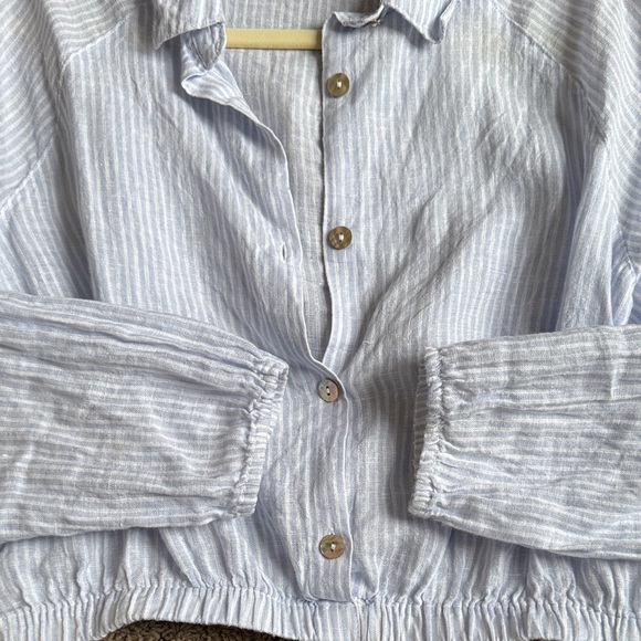 Rachel Zoe light blue and white striped cropped button-down shirt - Picture 3 of 4